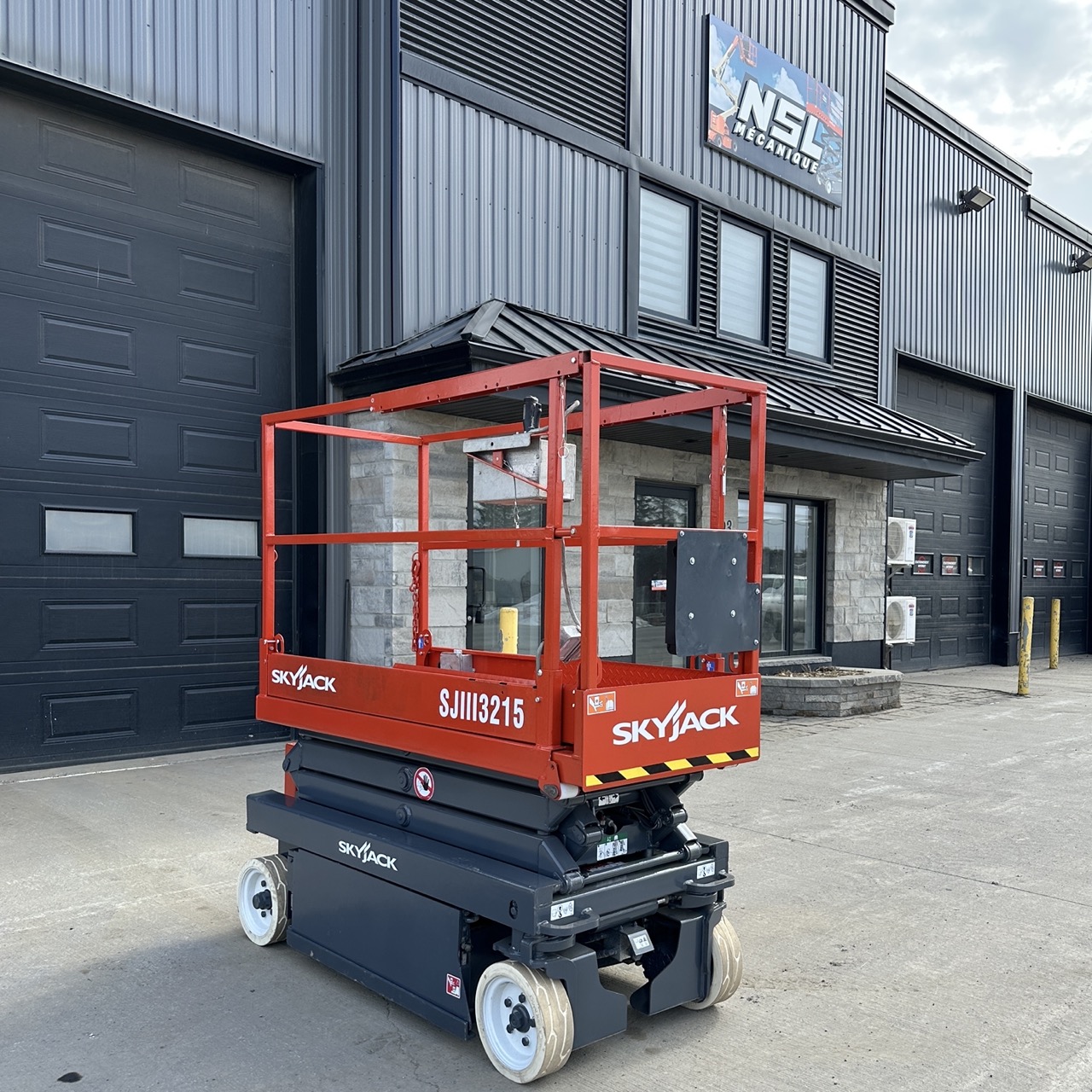 Plateforme élévatrice Skyjack 3215